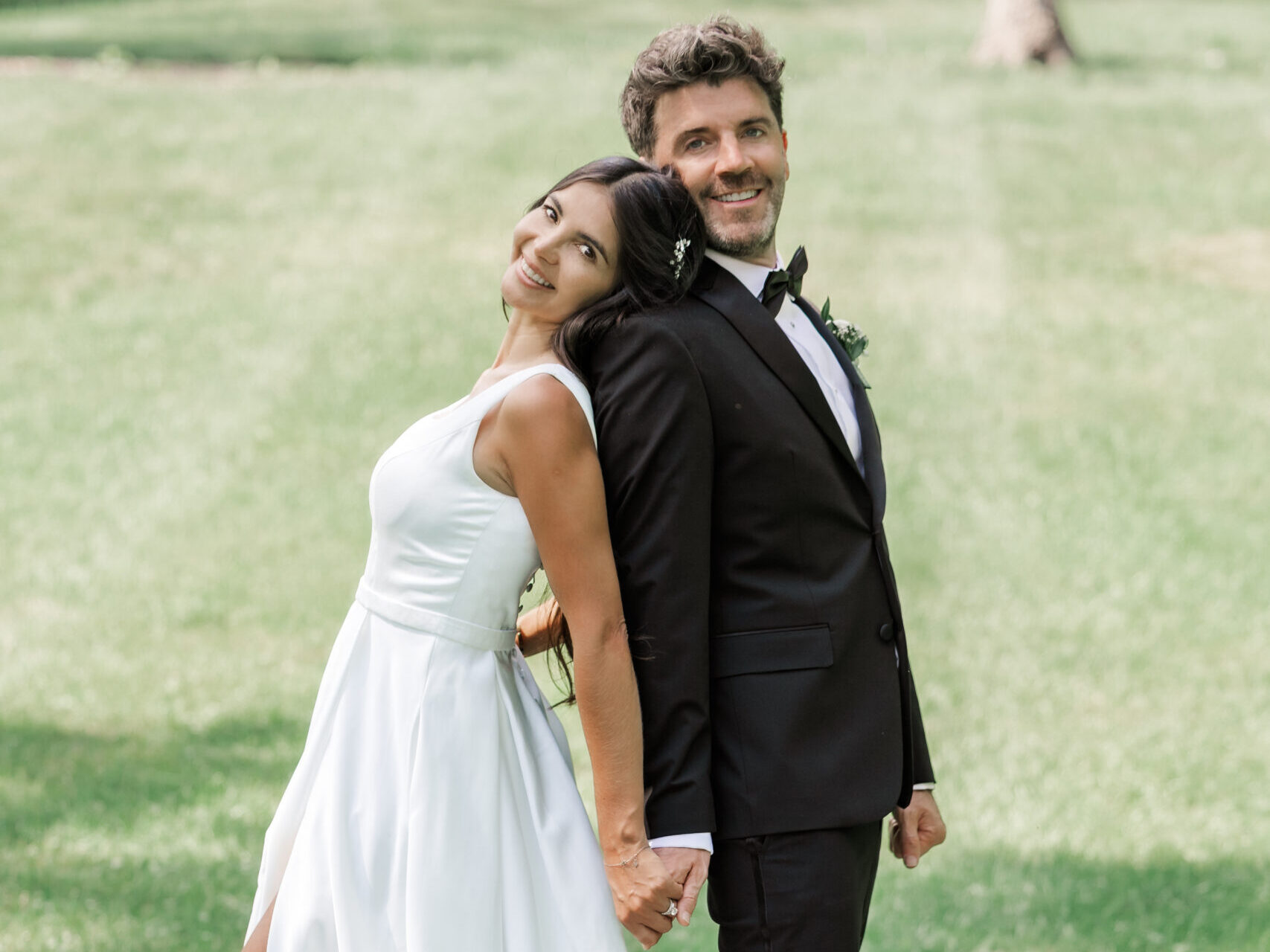 Michigan Wedding Photographer - Catholic Mass and Portraits at Brighton Light House - Harper Photography