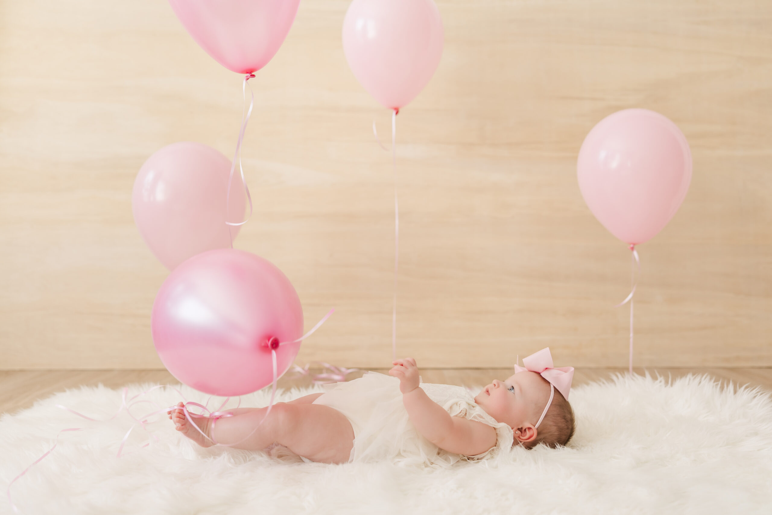 Harper Photography - Milestone - Collective Howell - 6 month family photos
